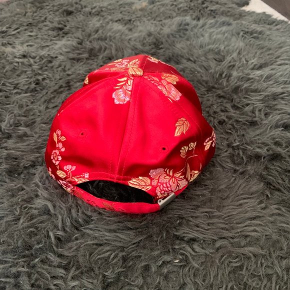 Red Oriental Pattern Ball Cap - Picture 2 of 2